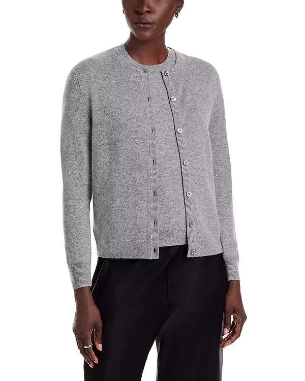 Кардиган с круглым вырезом из 100% кашемира - эксклюзивная модель. C By Bloomingdale'S Cashmere, серый
Кардиган с круглым вырезом из 100% кашемира - эксклюзивная модель. C By Bloomingdale'S Cashmere, серый