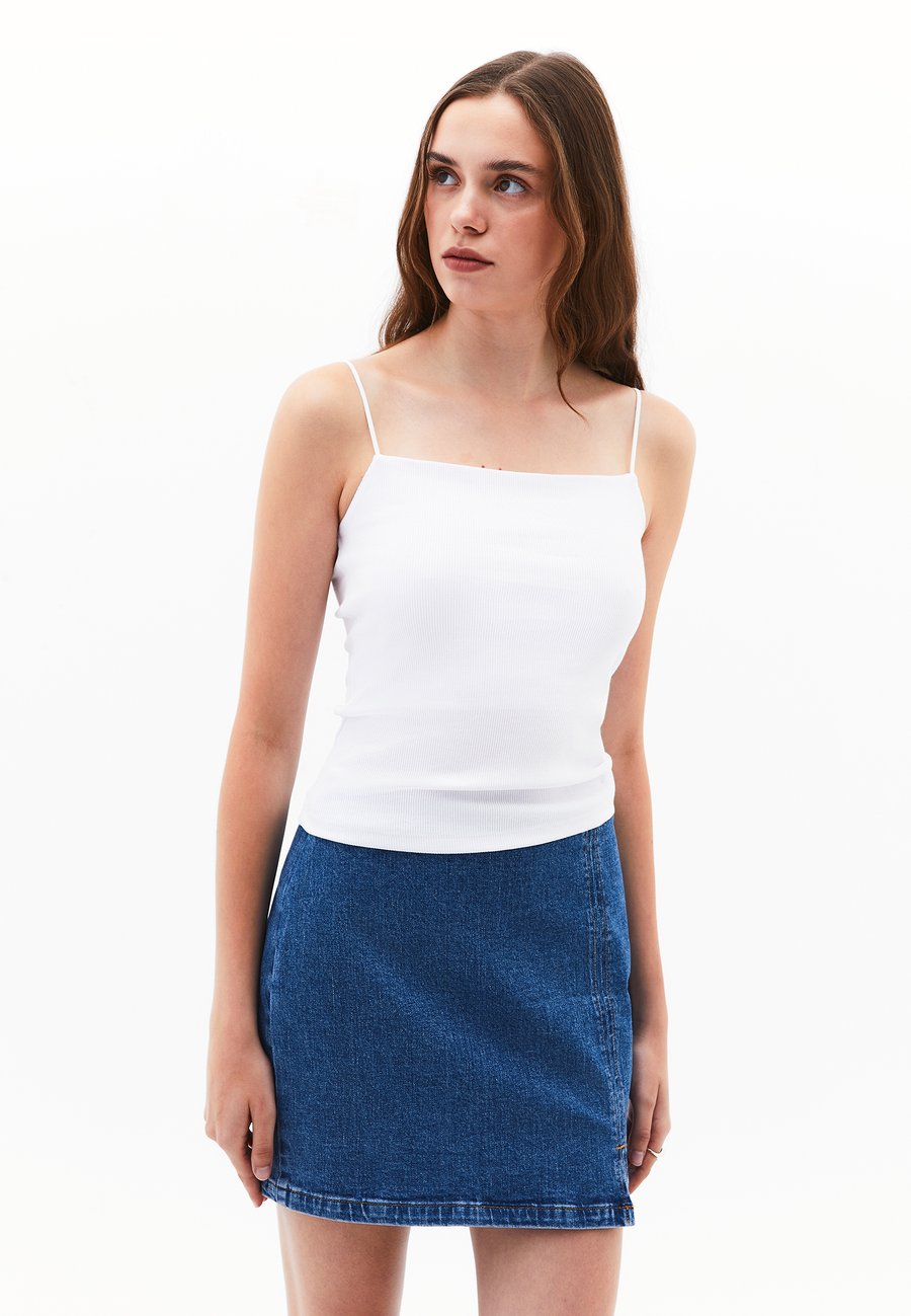 Топ OXXO MIT FEINEN TRÄGERN, White
Топ OXXO MIT FEINEN TRÄGERN, White