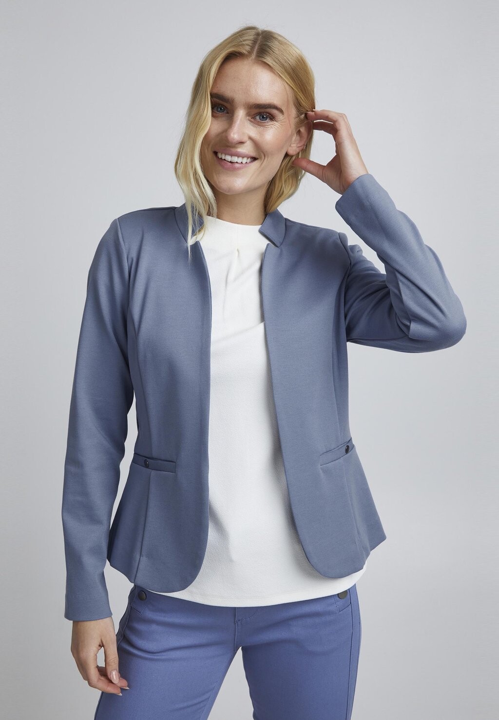 Блейзер Fransa
Блейзер Fransa