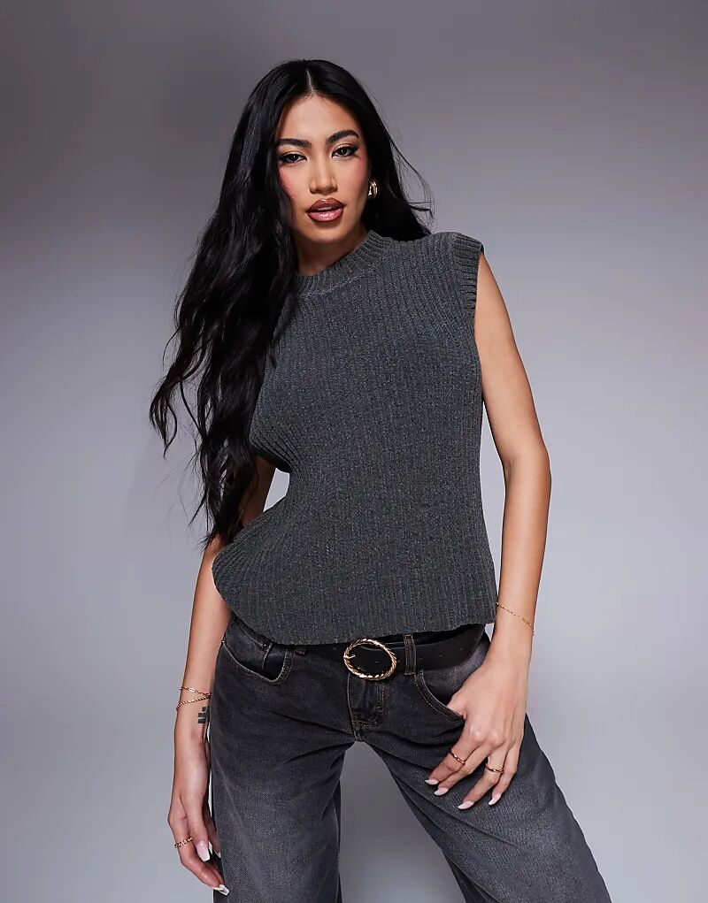 Майка из шенилловой трикотажной ткани ASOS DESIGN в угольном цвете
Майка из шенилловой трикотажной ткани ASOS DESIGN в угольном цвете