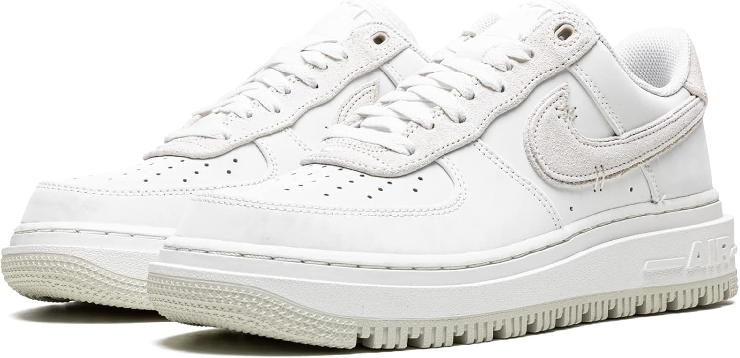 Низкие кроссовки Nike для мужчин, White
Низкие кроссовки Nike для мужчин, White