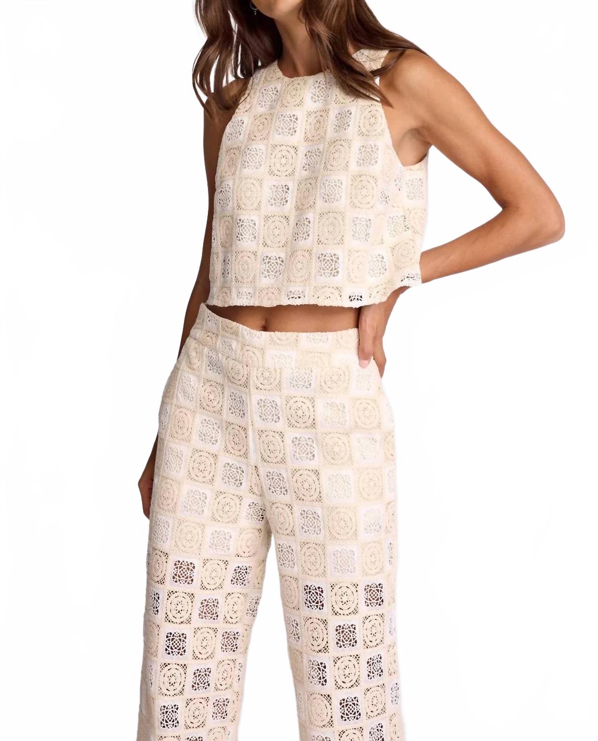 Топ Боуи крючком кремового цвета Sundays, кремовый
Топ Боуи крючком кремового цвета Sundays, кремовый