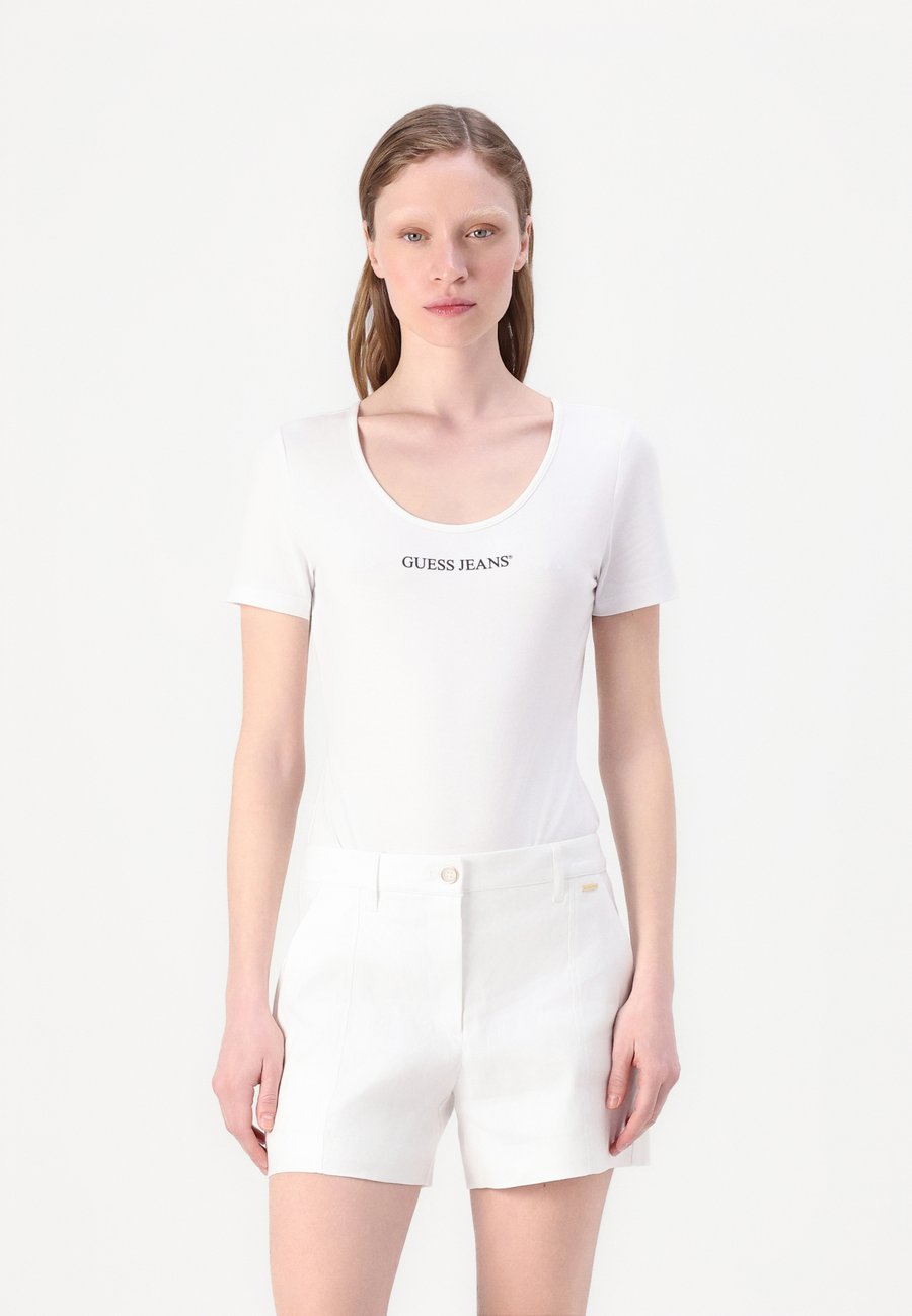 Футболка Guess Jeans Print T-shirt, Pure White/White, Белый, Футболка Guess Jeans Print T-shirt, Pure White/White
Футболка Guess Jeans Print T-shirt, Pure White/White, Белый, Футболка Guess Jeans Print T-shirt, Pure White/White