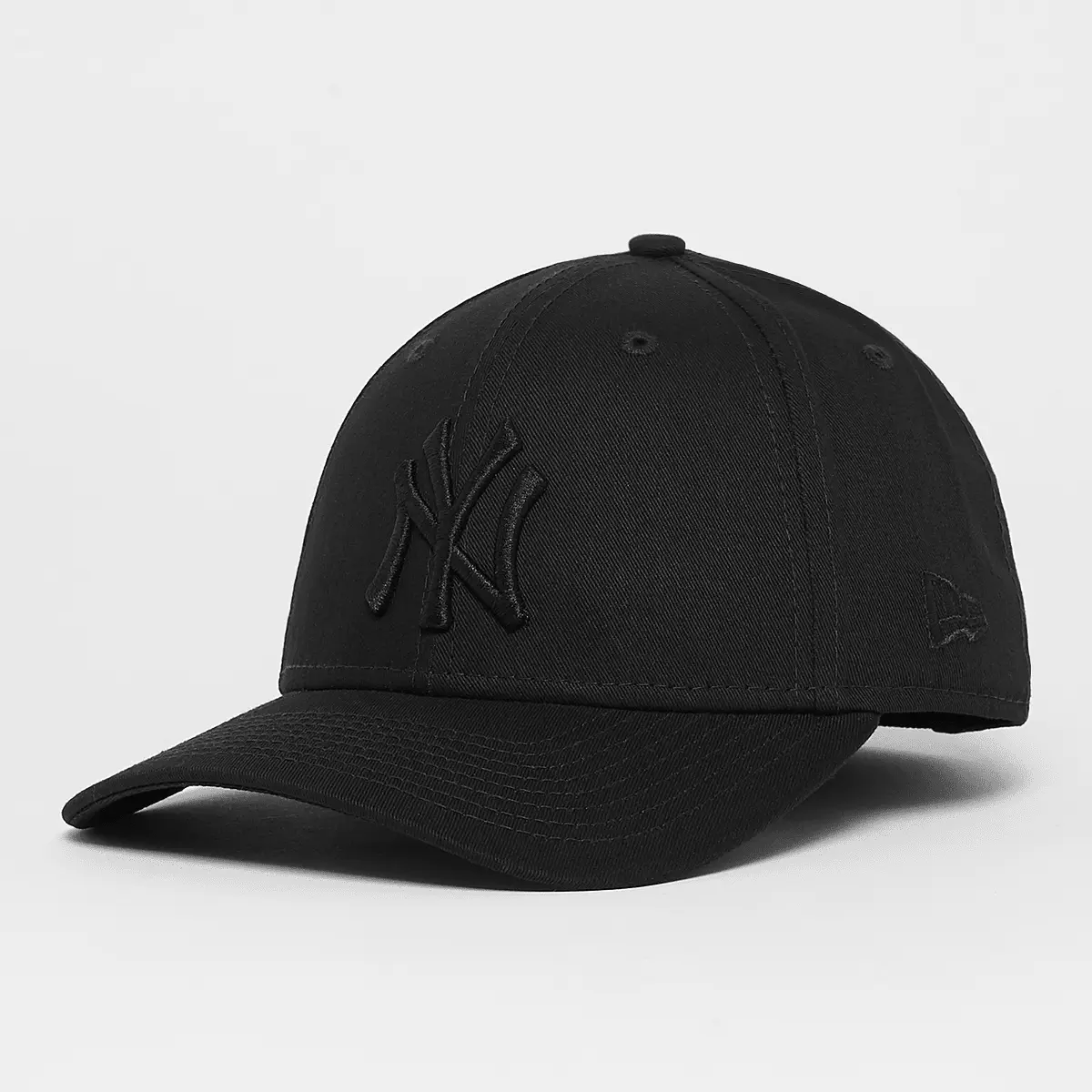 Бейсболка New Era 9Forty MLB New York Yankees Essential, черный
Бейсболка New Era 9Forty MLB New York Yankees Essential, черный