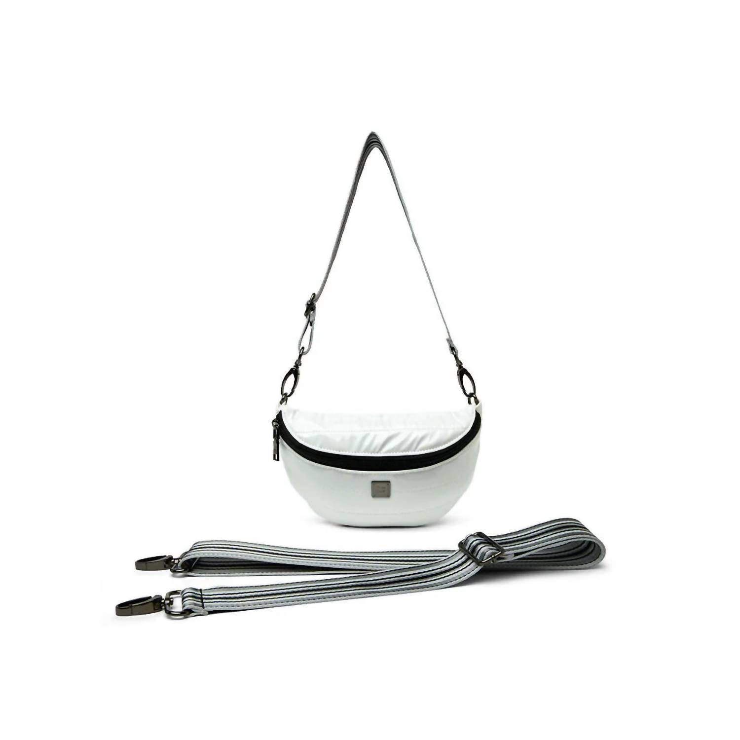 Женская сверкающая сумка-кроссбоди Shining Star в белом цвете THINK ROYLN
Женская сверкающая сумка-кроссбоди Shining Star в белом цвете THINK ROYLN