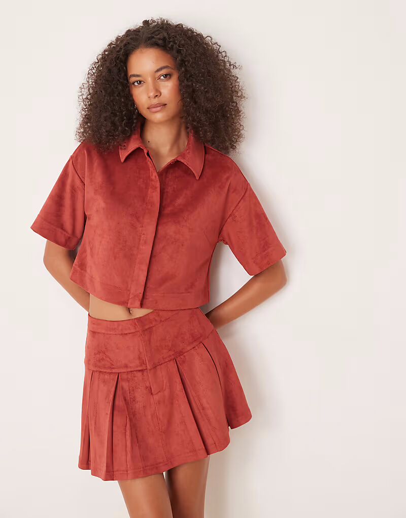 Рубашка свободного кроя из искусственной замши Asos Design, оранжево-коричневый
Рубашка свободного кроя из искусственной замши Asos Design, оранжево-коричневый