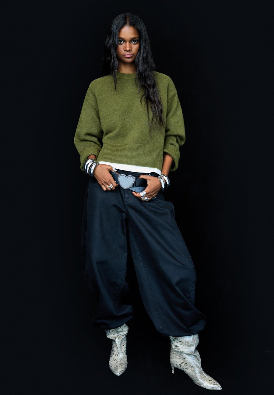 Джемпер Bershka WITH HEM, Evergreen
Джемпер Bershka WITH HEM, Evergreen