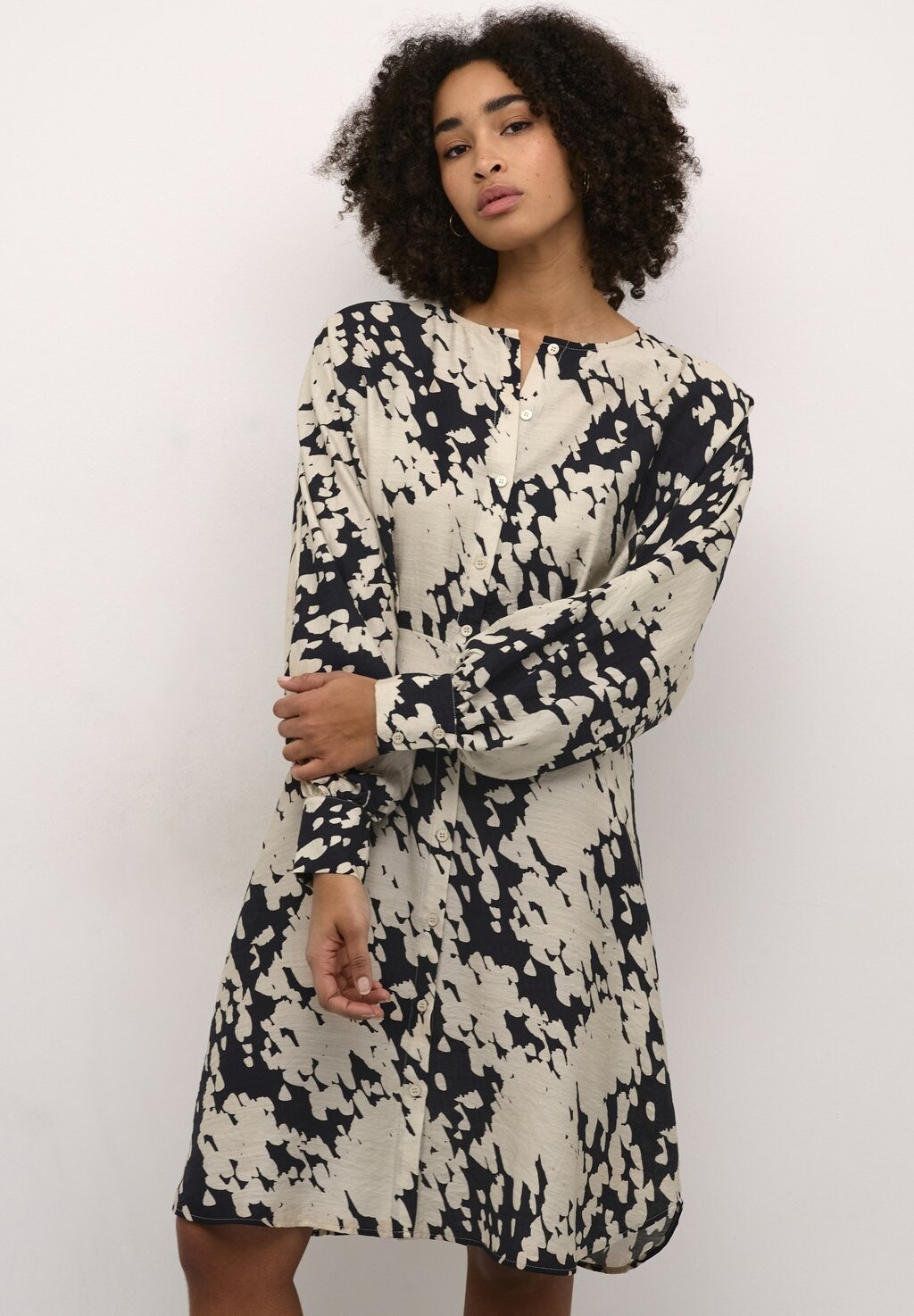 Платье-рубашка Kaffe, черный 
Платье-рубашка Kaffe, черный