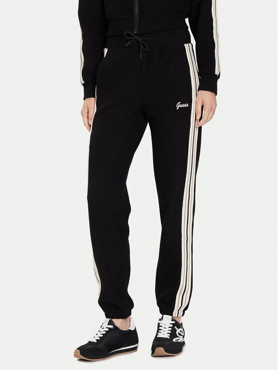 Спортивные брюки regular fit V5BB17 KCX52 Guess, черный
Спортивные брюки regular fit V5BB17 KCX52 Guess, черный