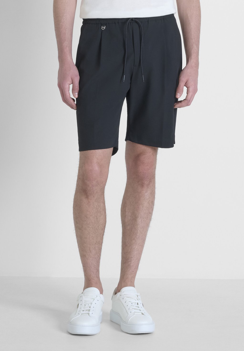 Шорты NEIL REGULAR FIT Antony Morato, черный
Шорты NEIL REGULAR FIT Antony Morato, черный