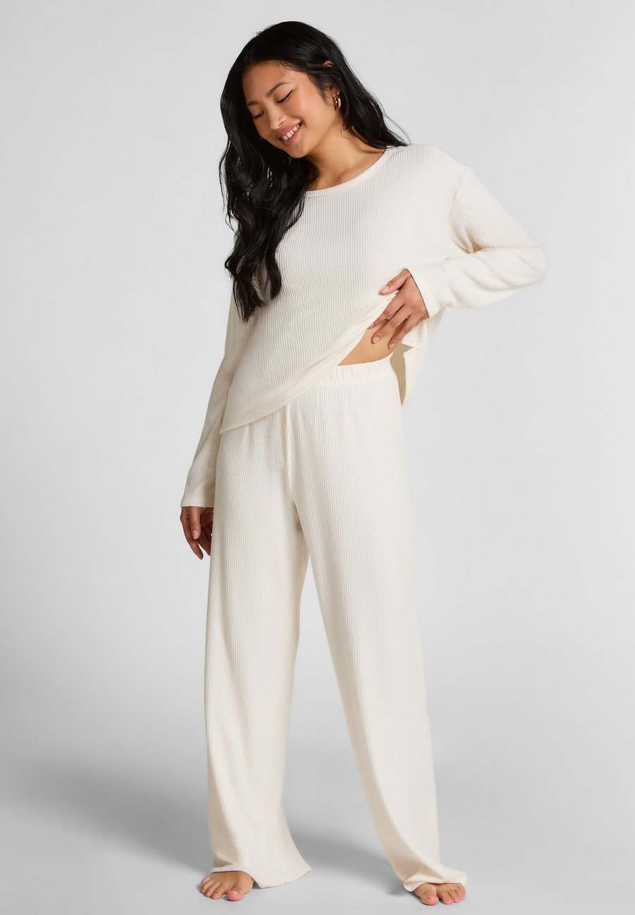 Пижамные брюки Hunkemöller Pyjama bottoms, White
Пижамные брюки Hunkemöller Pyjama bottoms, White