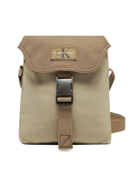 Сумка через плечо Workwear Ut Flap Reporter 18 LV04G3025G Calvin Klein Jeans, серый
Сумка через плечо Workwear Ut Flap Reporter 18 LV04G3025G Calvin Klein Jeans, серый