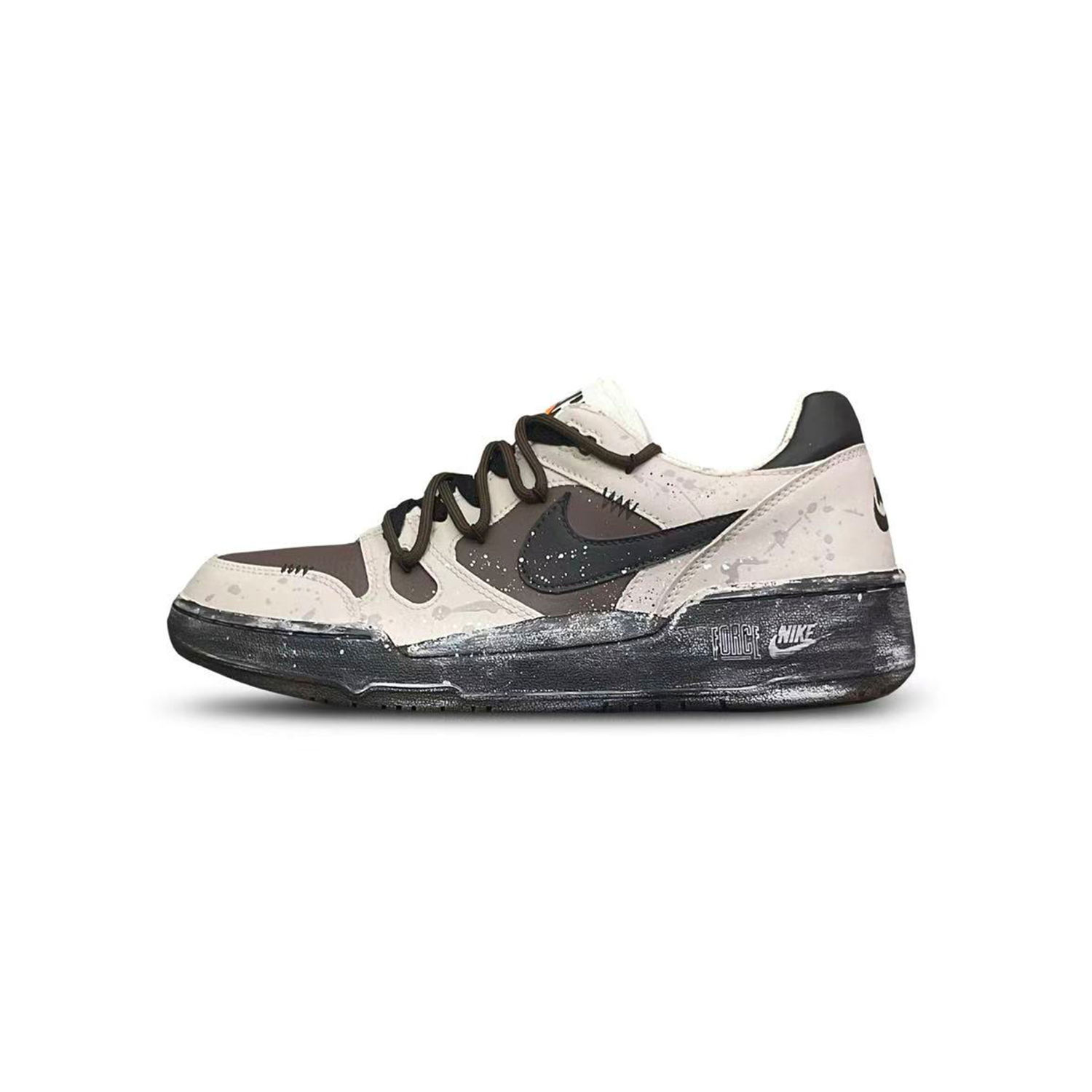 Nike Мужские низкие скейтбордные кроссовки Full Force Tower Rabbit Creative, черный с белым
Nike Мужские низкие скейтбордные кроссовки Full Force Tower Rabbit Creative, черный с белым