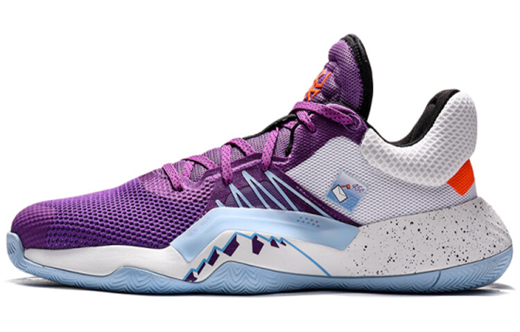 Мужские баскетбольные кроссовки Adidas DON Issue #1
Мужские баскетбольные кроссовки Adidas DON Issue #1