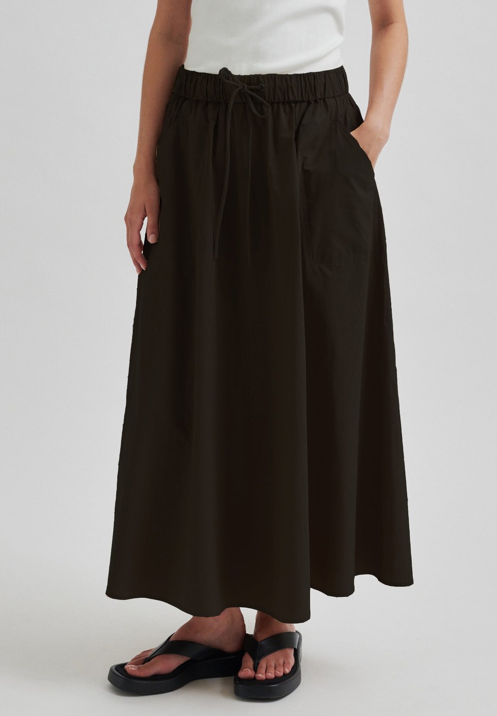 Юбка макси ALISA Second Female, черный
Юбка макси ALISA Second Female, черный