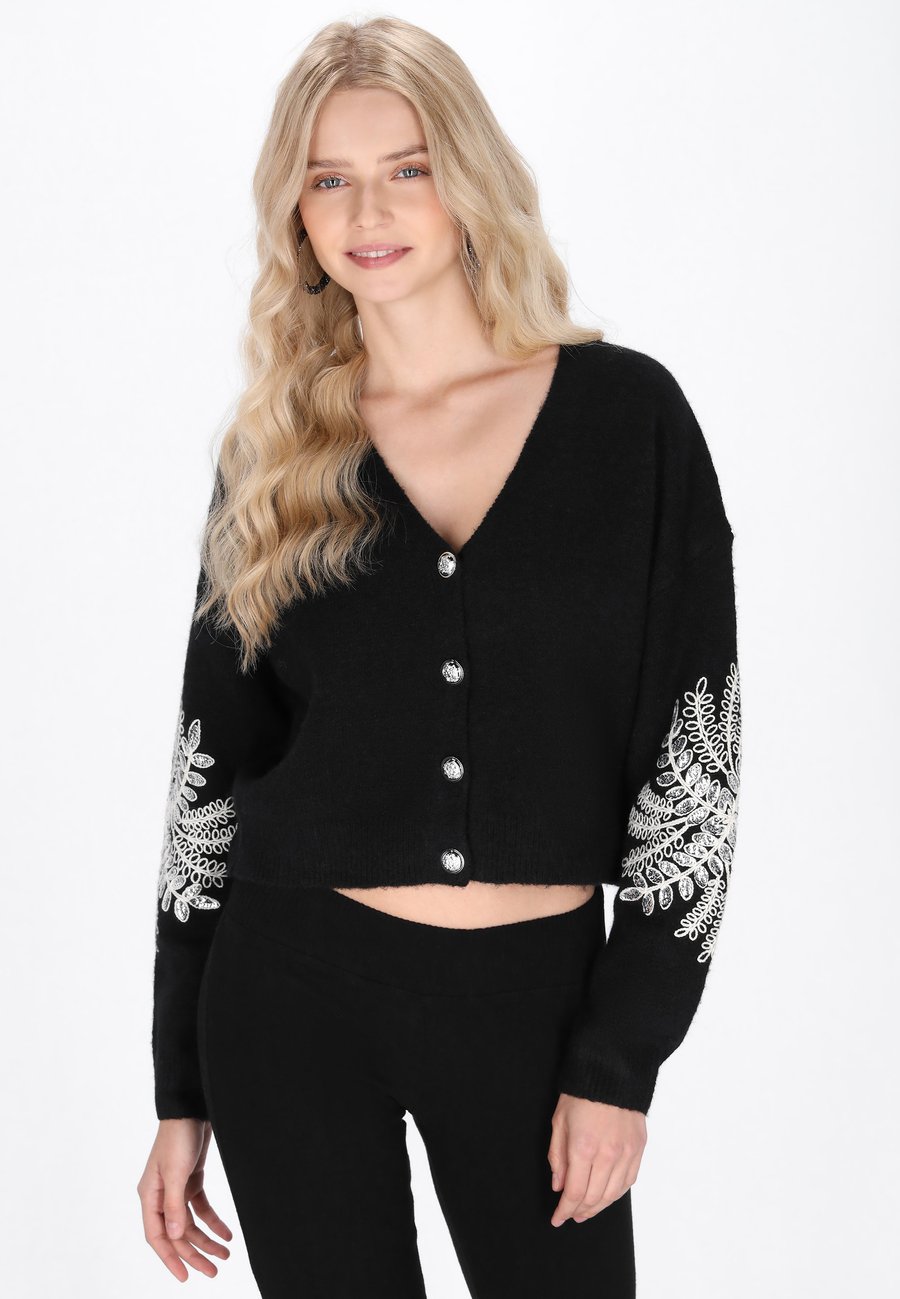 Кардиган IZIA Cardigan, Black White/Black
Кардиган IZIA Cardigan, Black White/Black