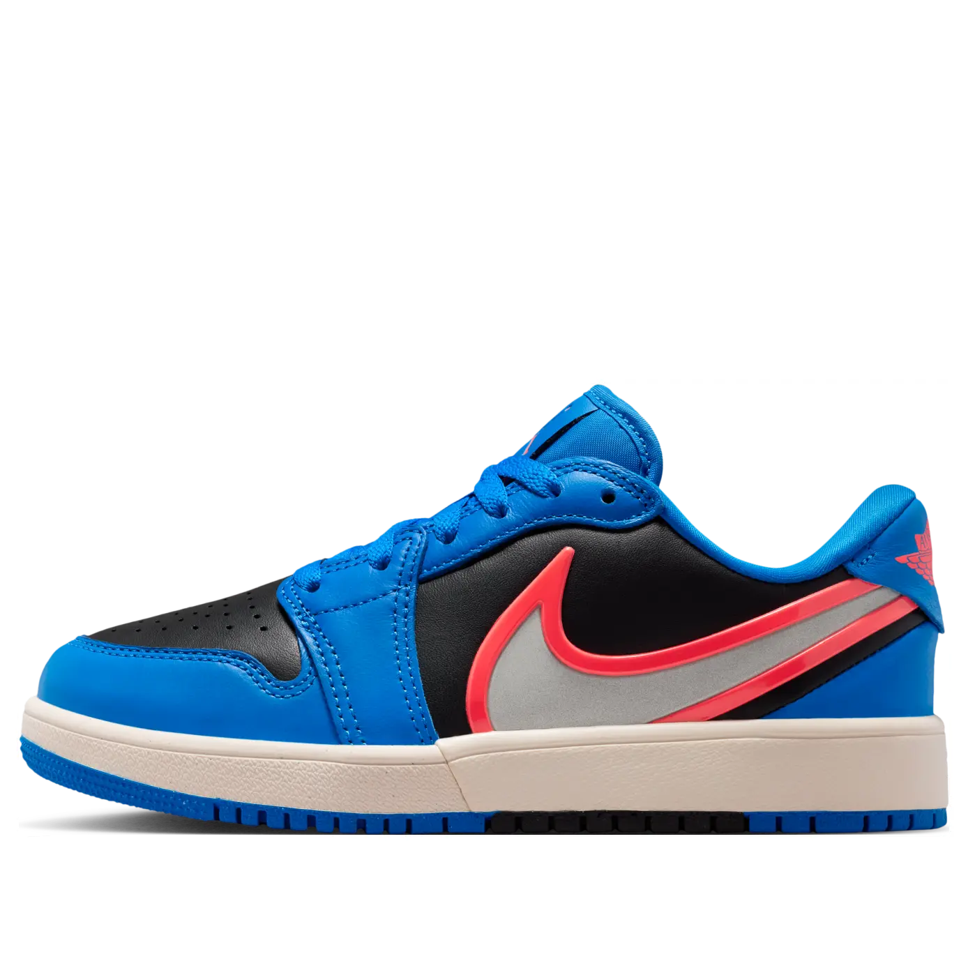 Кроссовки (GS) Air Jordan 1 Low RM 'Photo Blue Silver Hot Lava'
Кроссовки (GS) Air Jordan 1 Low RM 'Photo Blue Silver Hot Lava'