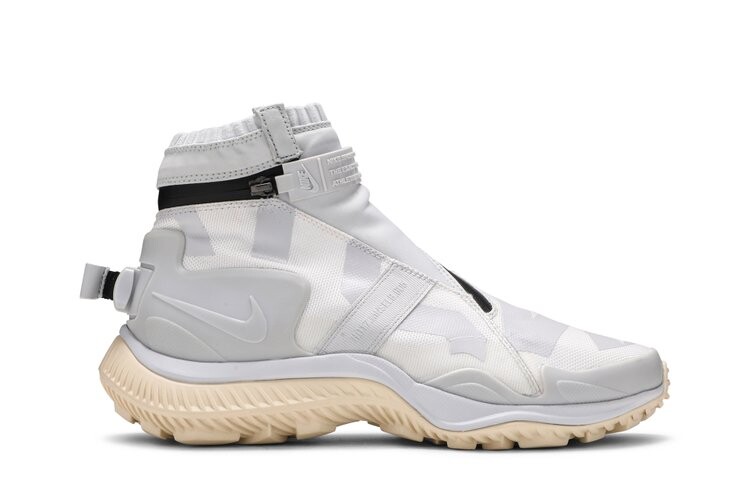 Кроссовки Nike Gyakusou x Gaiter Boot 'Pure Platinum', белый
Кроссовки Nike Gyakusou x Gaiter Boot 'Pure Platinum', белый