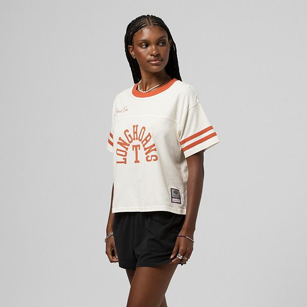 Женская кроп-майка Texas Longhorns в кремовом цвете Mitchell & Ness
Женская кроп-майка Texas Longhorns в кремовом цвете Mitchell & Ness