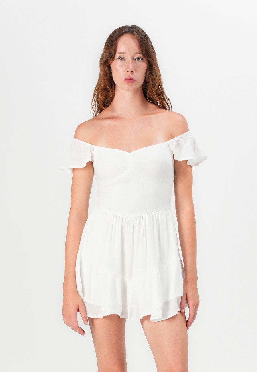 Платье Hollister Co. FLUTTER SLEEVE PINCH BUST MINI SKORT DRESS, White
Платье Hollister Co. FLUTTER SLEEVE PINCH BUST MINI SKORT DRESS, White