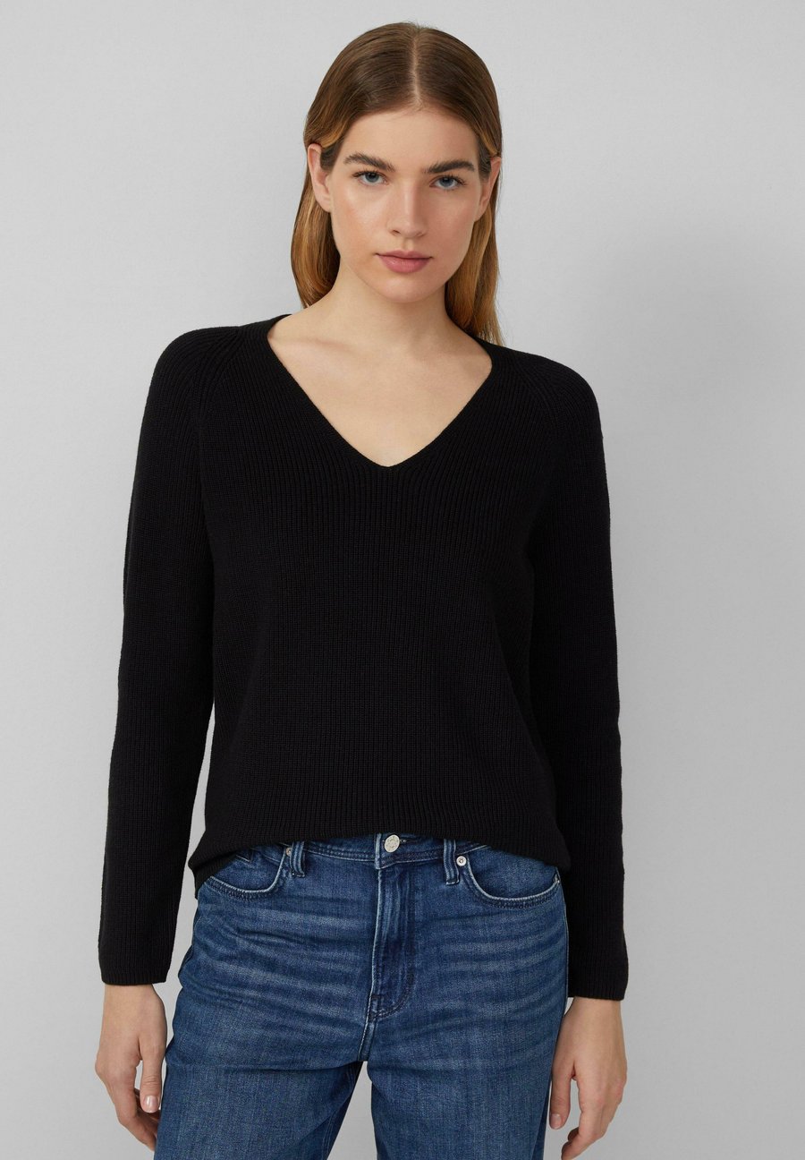 Джемпер s.Oliver AUS MIT V-AUSSCHNITT, Schwarz/Black
Джемпер s.Oliver AUS MIT V-AUSSCHNITT, Schwarz/Black