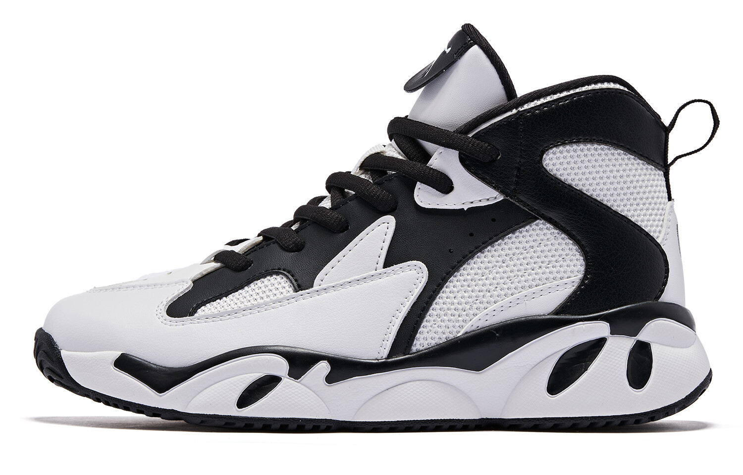 Баскетбольные кроссовки Basketball Shoes Women's Mid-Top White/Black Qiaodan
Баскетбольные кроссовки Basketball Shoes Women's Mid-Top White/Black Qiaodan