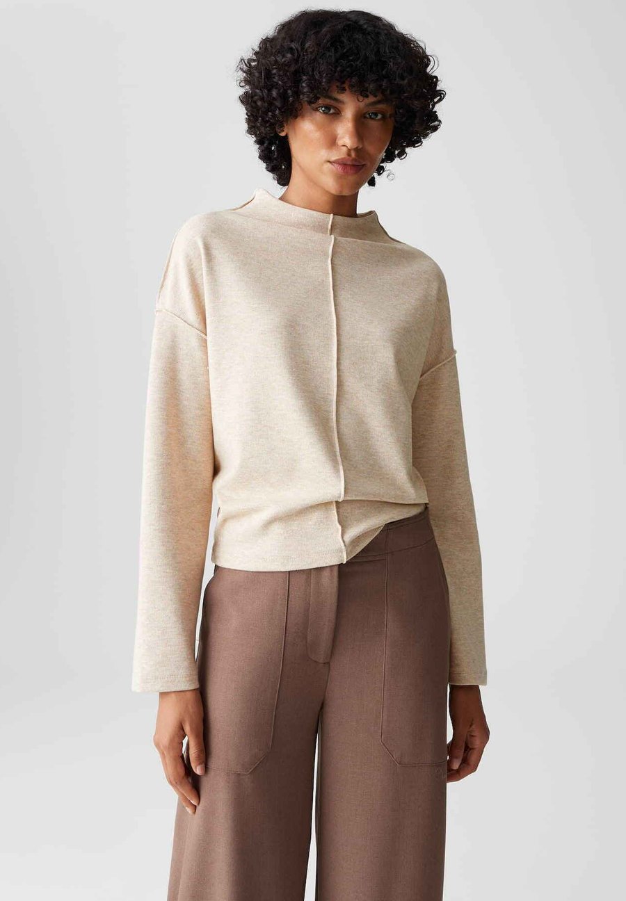 Топ OPUS RELAXED FIT, Macadamia/Beige
Топ OPUS RELAXED FIT, Macadamia/Beige