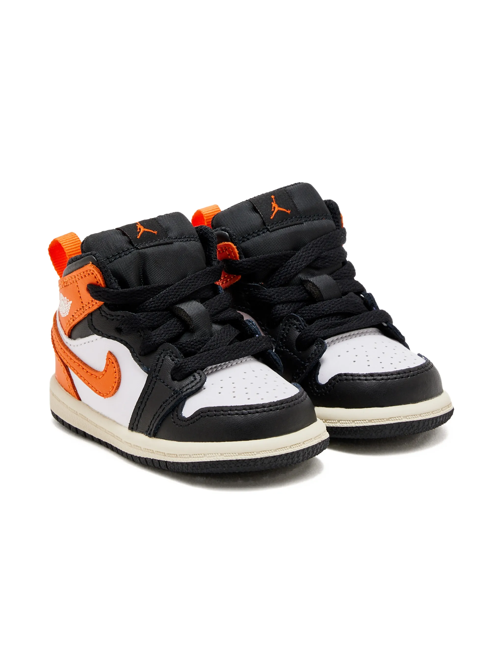 Высокие кроссовки на шнуровке Nike Kids, черный
Высокие кроссовки на шнуровке Nike Kids, черный