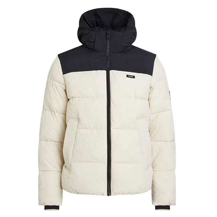 Calvin Klein Куртки и пальто мужские бежевые
Calvin Klein Куртки и пальто мужские бежевые