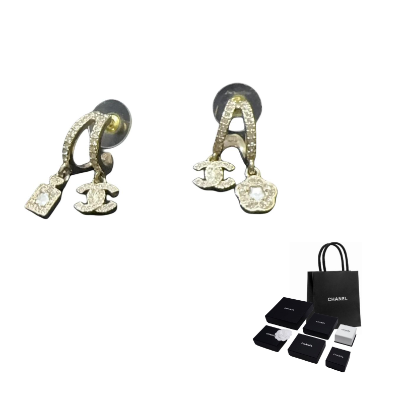 Серьги унисекс CHANEL, золотой
Серьги унисекс CHANEL, золотой