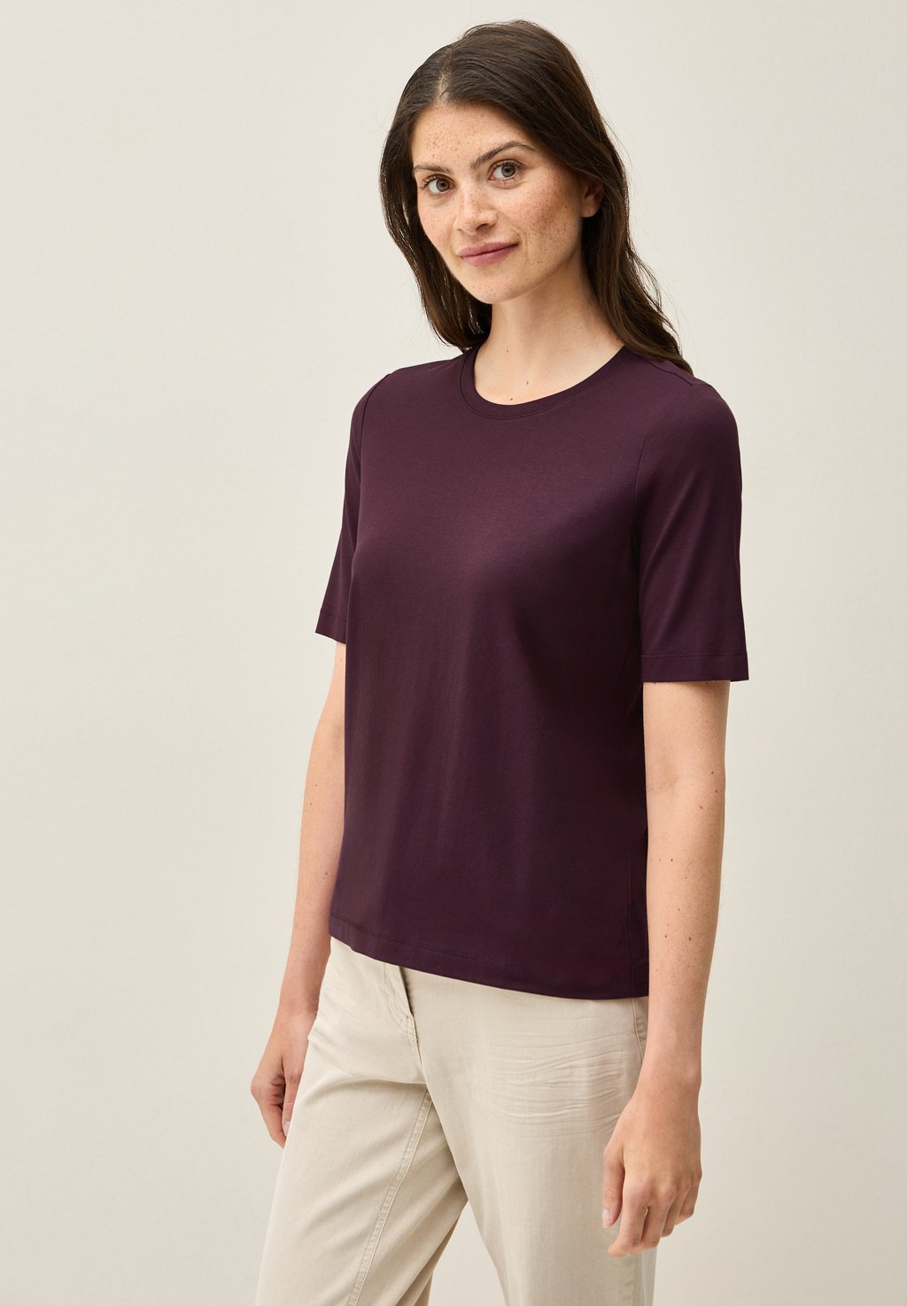 Базовая футболка Cecil, цвет Rot
Базовая футболка Cecil, цвет Rot