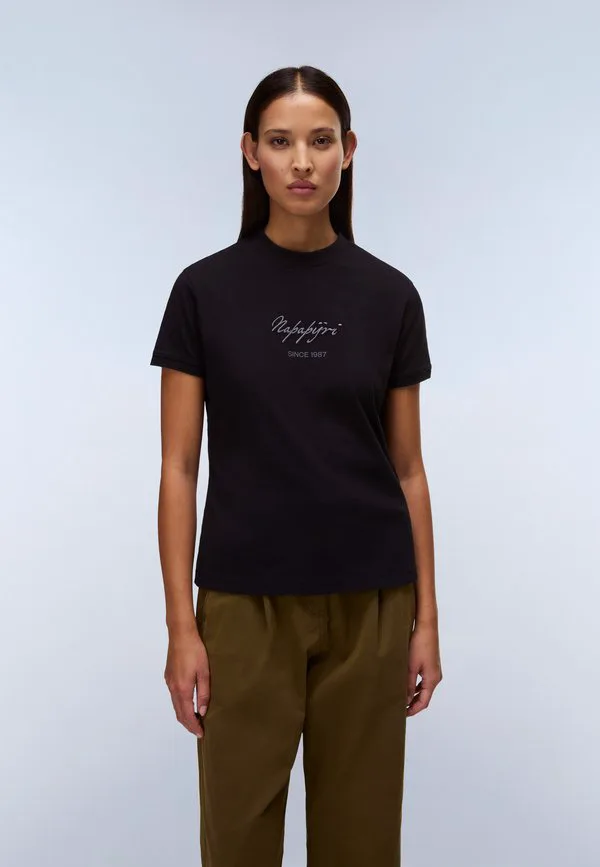 Футболка с принтом sbaryte ss Napapijri, Black Beauty, Черный, Футболка с принтом sbaryte ss Napapijri, Black Beauty
Футболка с принтом sbaryte ss Napapijri, Black Beauty, Черный, Футболка с принтом sbaryte ss Napapijri, Black Beauty