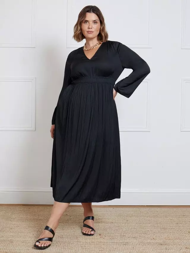Платье Live Unlimited Curve Pleated Midi, черный 
Платье Live Unlimited Curve Pleated Midi, черный