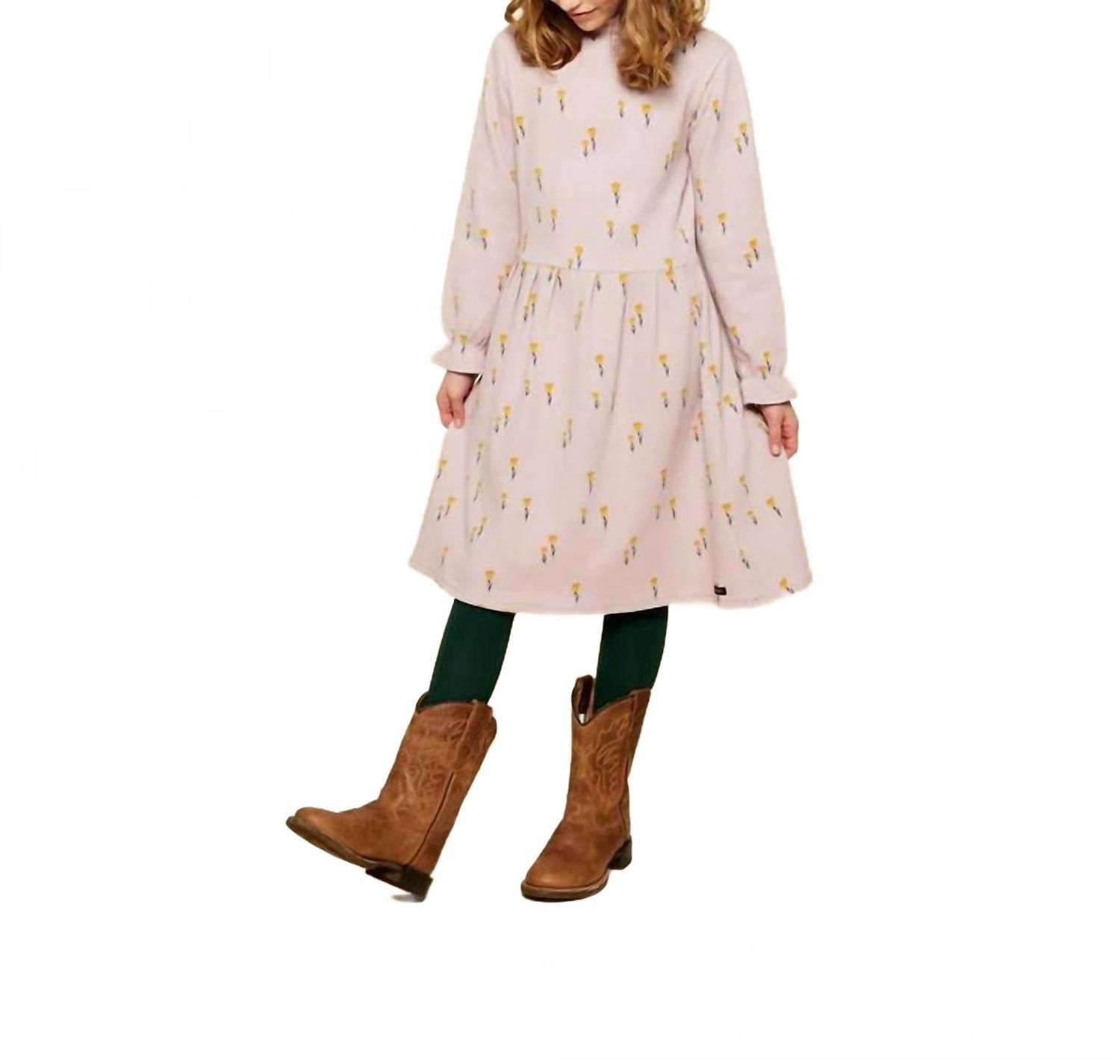 Платье Rose с облачным принтом A Monday in Copenhagen
Платье Rose с облачным принтом A Monday in Copenhagen