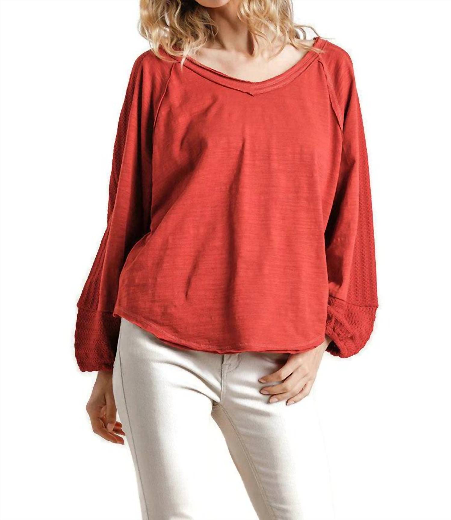 Контрастный трикотажный топ с рукавами-фонариками цвета кирпич umgee, цвет brick
Контрастный трикотажный топ с рукавами-фонариками цвета кирпич umgee, цвет brick