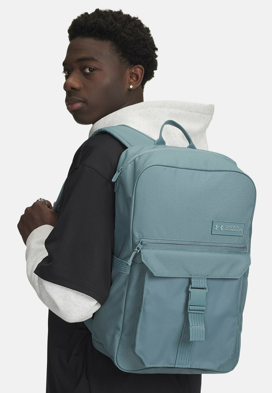 Рюкзак Under Armour TRIUMPH, Jasper Blue/Green
Рюкзак Under Armour TRIUMPH, Jasper Blue/Green
