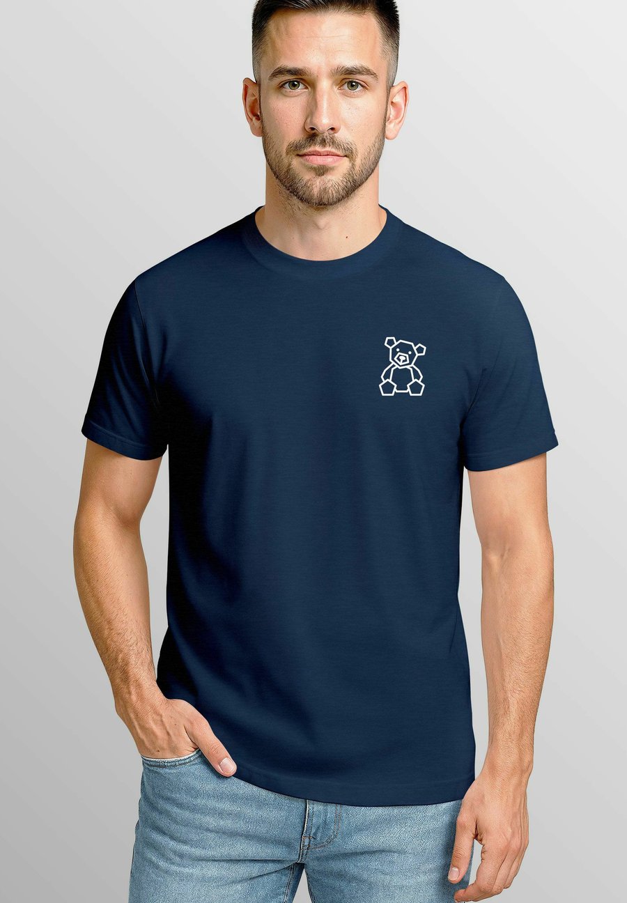 Футболка Neverless MIT LOGO TEDDY BÄR POLYGON STYLE FASHION, Navy/Blue, Серый, Футболка Neverless MIT LOGO TEDDY BÄR POLYGON STYLE FASHION, Navy/Blue
Футболка Neverless MIT LOGO TEDDY BÄR POLYGON STYLE FASHION, Navy/Blue, Серый, Футболка Neverless MIT LOGO TEDDY BÄR POLYGON STYLE FASHION, Navy/Blue