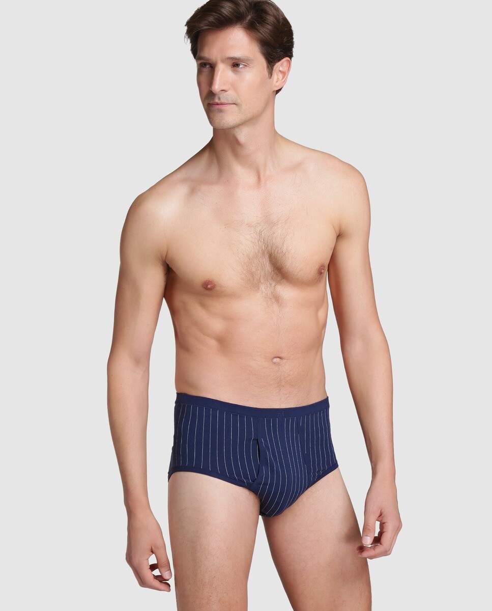 Мужские трусы ZD синие в полоску ZD, темно-синий
Мужские трусы ZD синие в полоску ZD, темно-синий