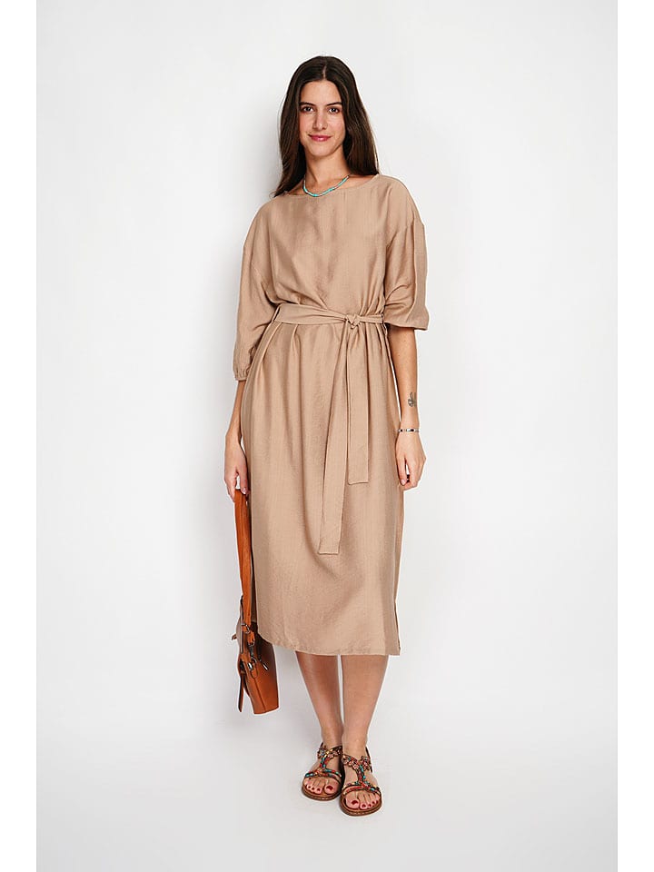 Платье до колена William de Faye, бежевый
Платье до колена William de Faye, бежевый