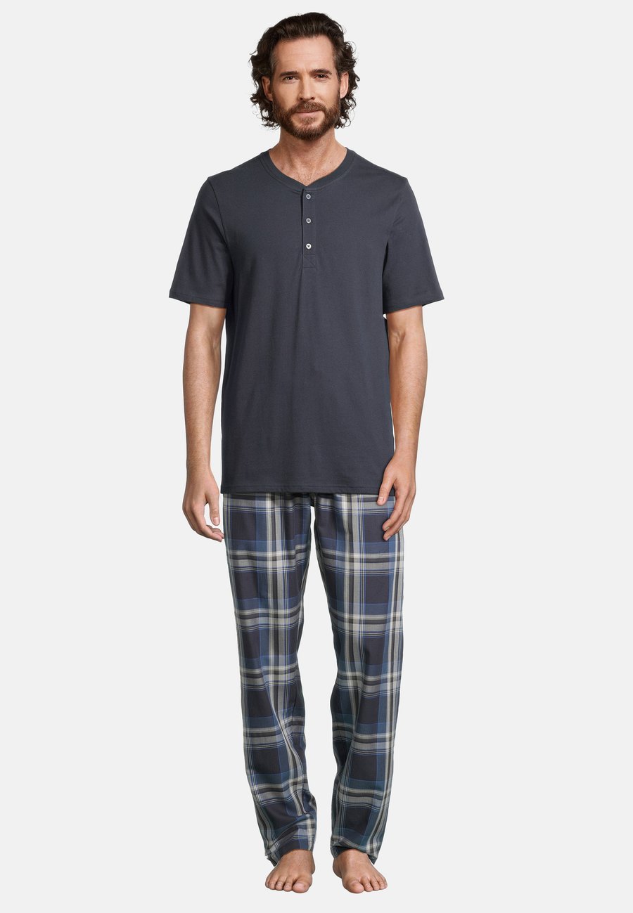 Пижамный комплект Schiesser SET, Dunkelblau/Dark Blue
Пижамный комплект Schiesser SET, Dunkelblau/Dark Blue