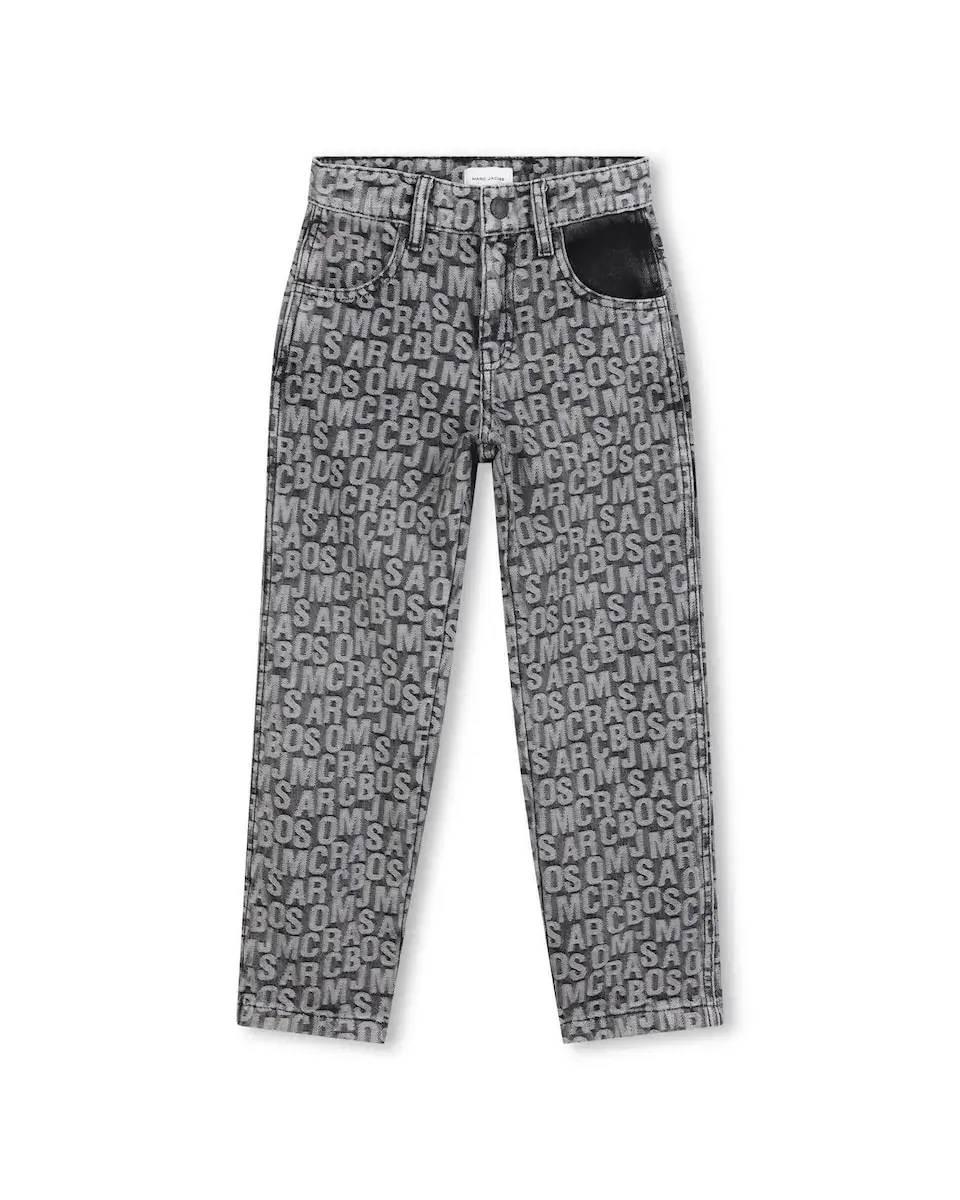 Детские джинсы для мальчика черного цвета из хлопка Marc Jacobs
Детские джинсы для мальчика черного цвета из хлопка Marc Jacobs