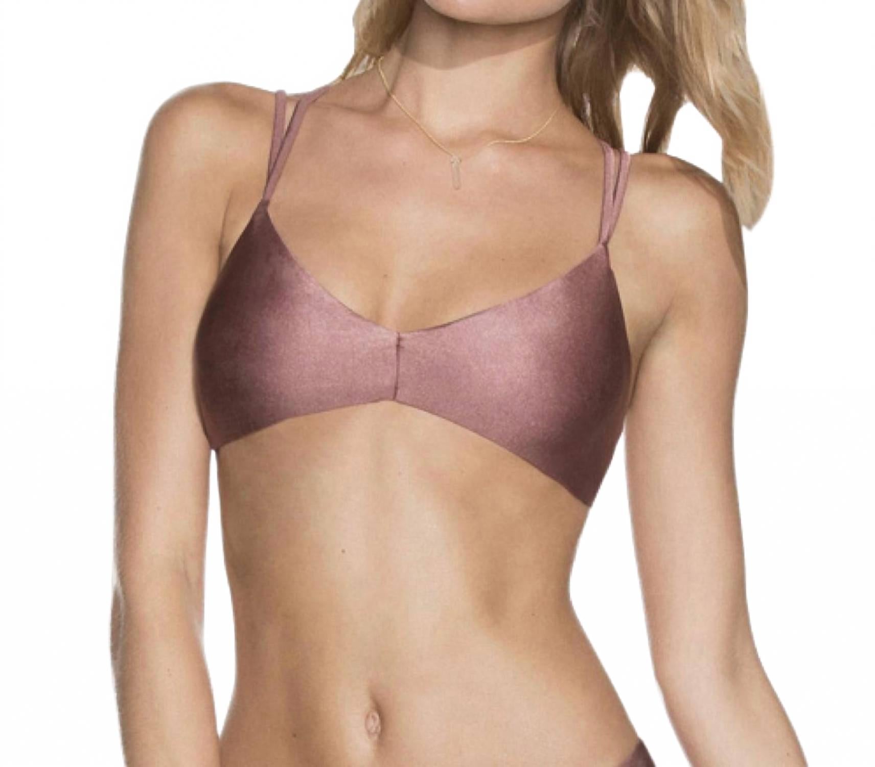 Мерцающий реверсивный бралетт Porto с ажурной спинкой, бикини топ, цвет коньяк MAAJI, Cognac
Мерцающий реверсивный бралетт Porto с ажурной спинкой, бикини топ, цвет коньяк MAAJI, Cognac