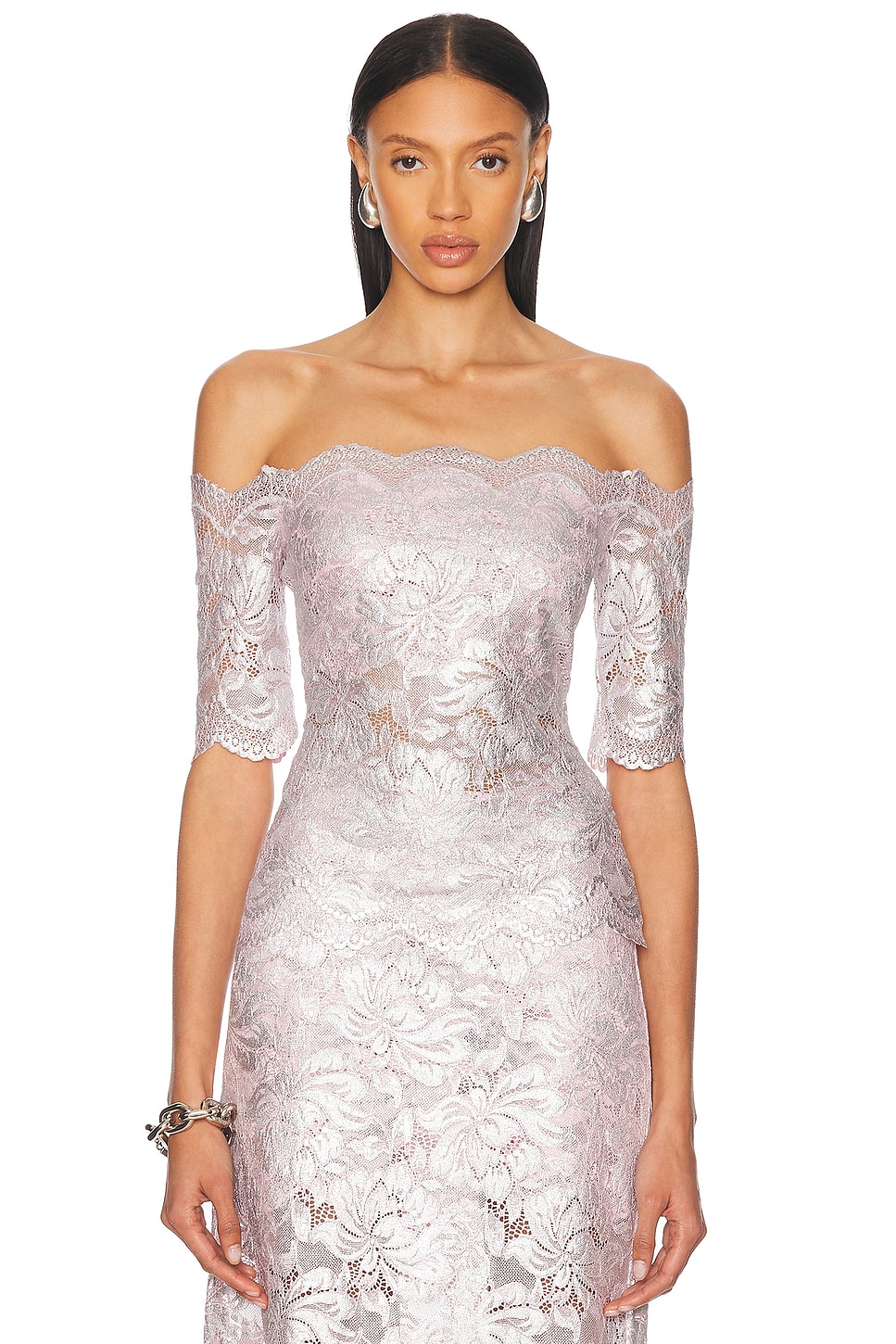 Топ с кружевом и открытыми плечами Rabanne, Powder Pink & Silver
Топ с кружевом и открытыми плечами Rabanne, Powder Pink & Silver