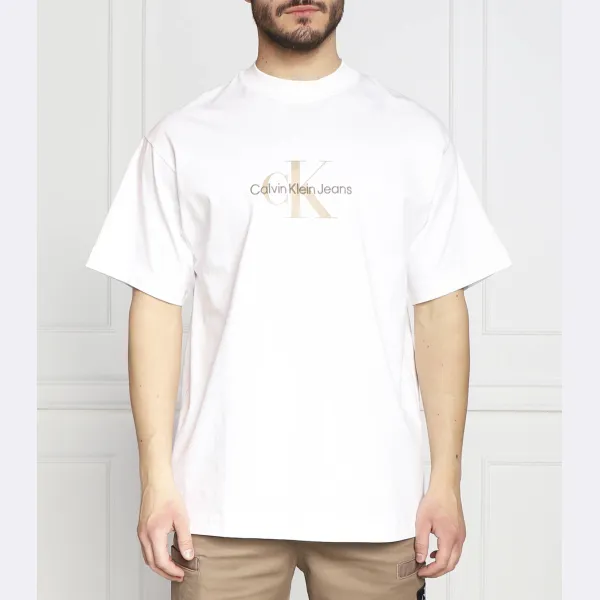 Футболка стандартного кроя Calvin Klein, белый
Футболка стандартного кроя Calvin Klein, белый