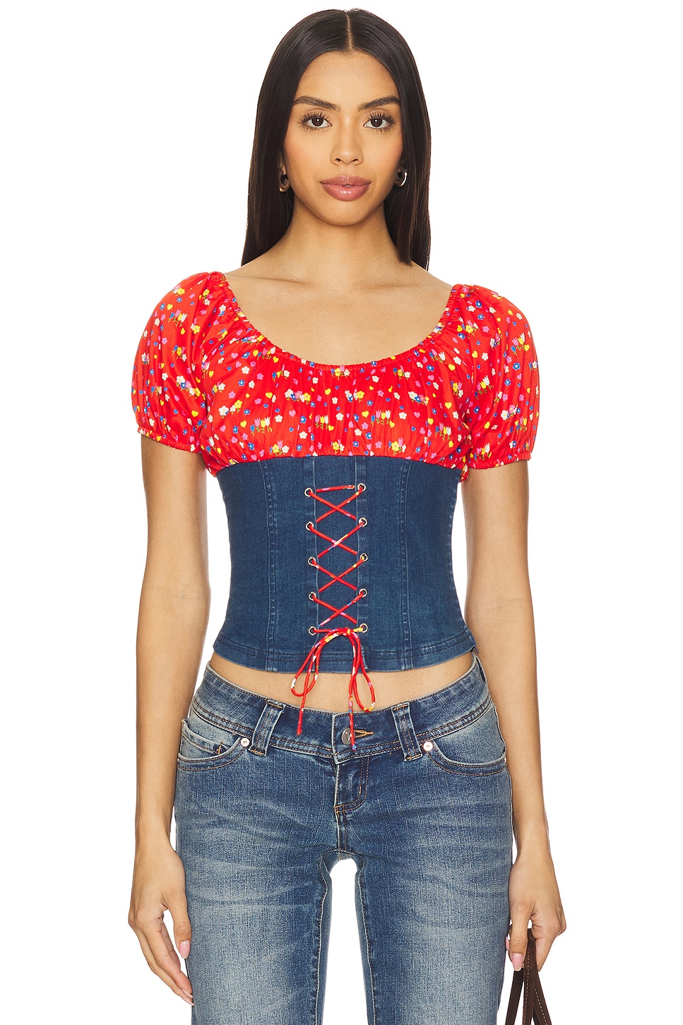 Топ Uma Tyler Mcgillivary, cartoon ditsy floral
Топ Uma Tyler Mcgillivary, cartoon ditsy floral