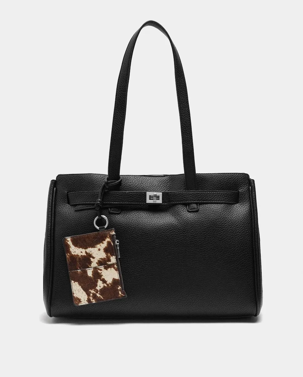 Женская сумка-папка для ноутбука 13 дюймов, с многофункциональной конструкцией и съемным кошельком, однотонная Parfois, черный
Женская сумка-папка для ноутбука 13 дюймов, с многофункциональной конструкцией и съемным кошельком, однотонная Parfois, черный