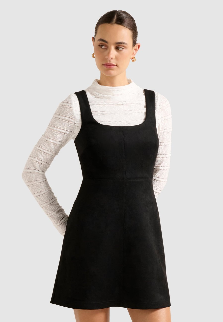 Платье Forever New GRACIE SUEDE 2 IN 1, Black
Платье Forever New GRACIE SUEDE 2 IN 1, Black