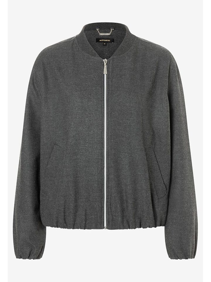 More & More Куртка серого цвета
More & More Куртка серого цвета