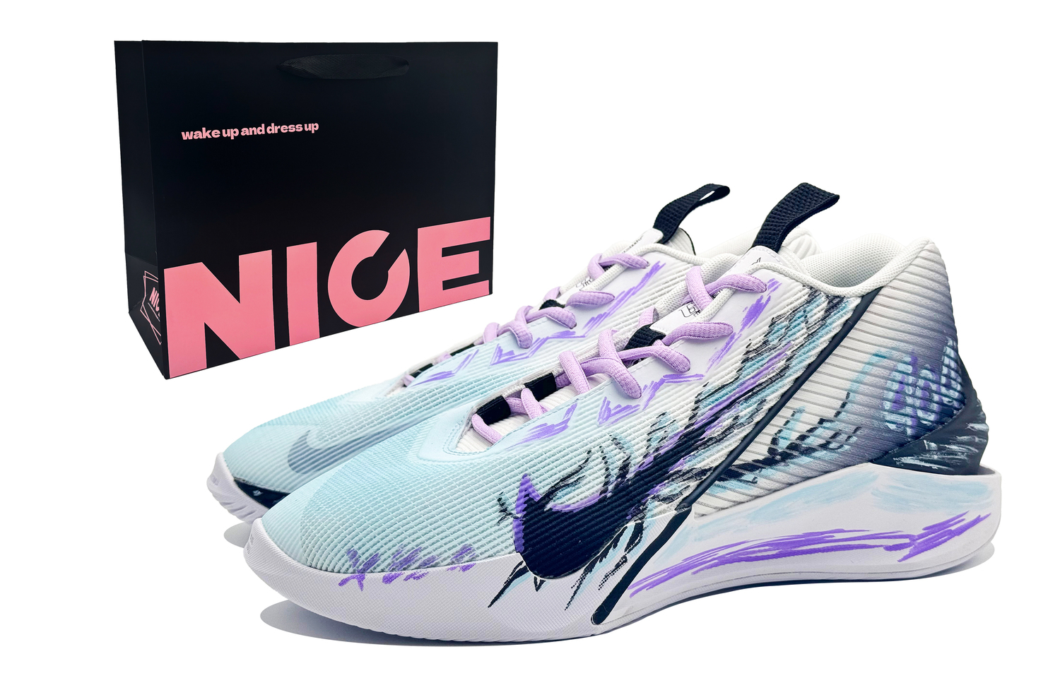 Nike G.T. Jump Academy баскетбольные кроссовки мужские высокие White Purple Blue Graffiti
Nike G.T. Jump Academy баскетбольные кроссовки мужские высокие White Purple Blue Graffiti