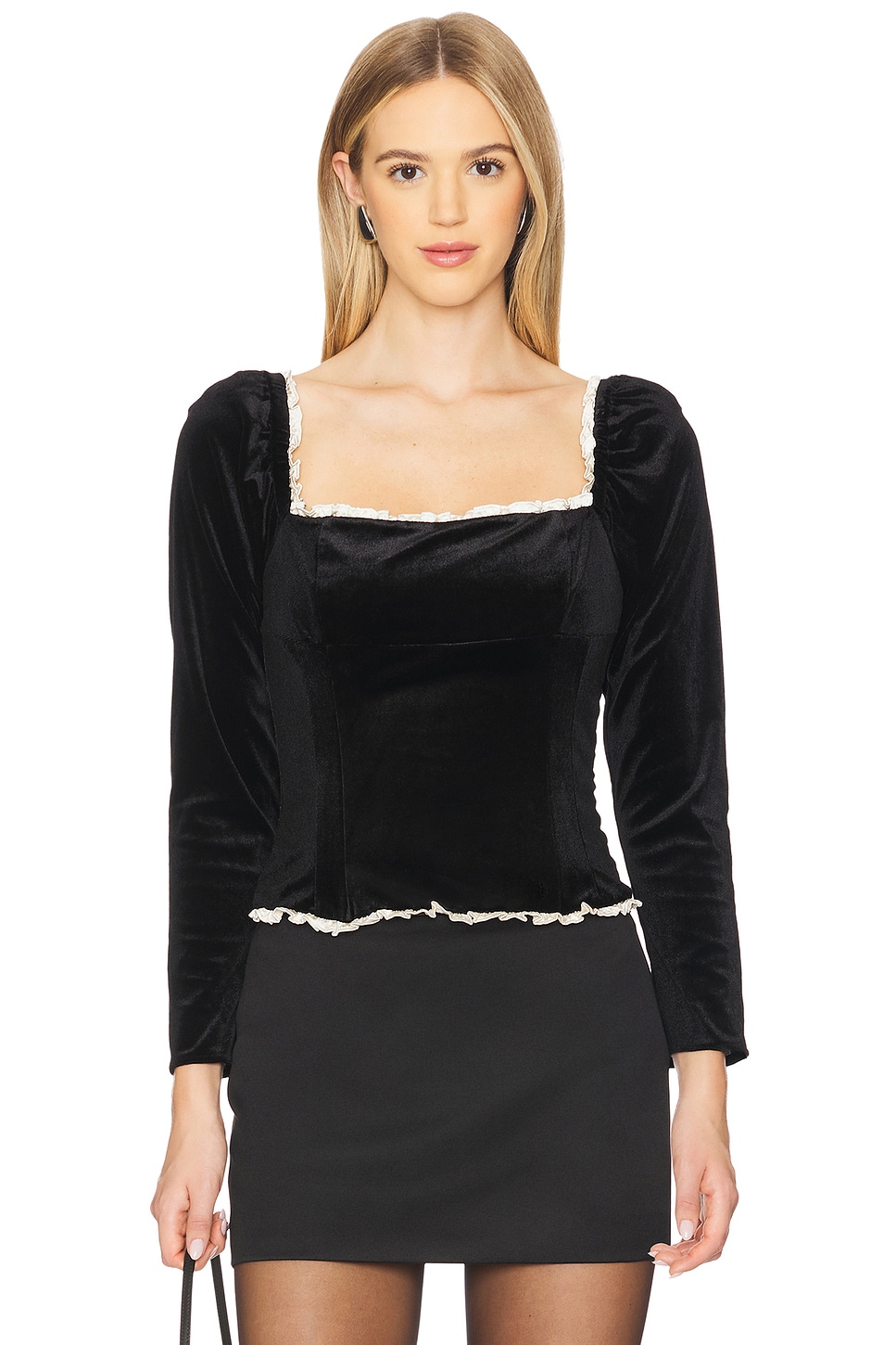 Бриэлла топ Astr The Label, черный
Бриэлла топ Astr The Label, черный